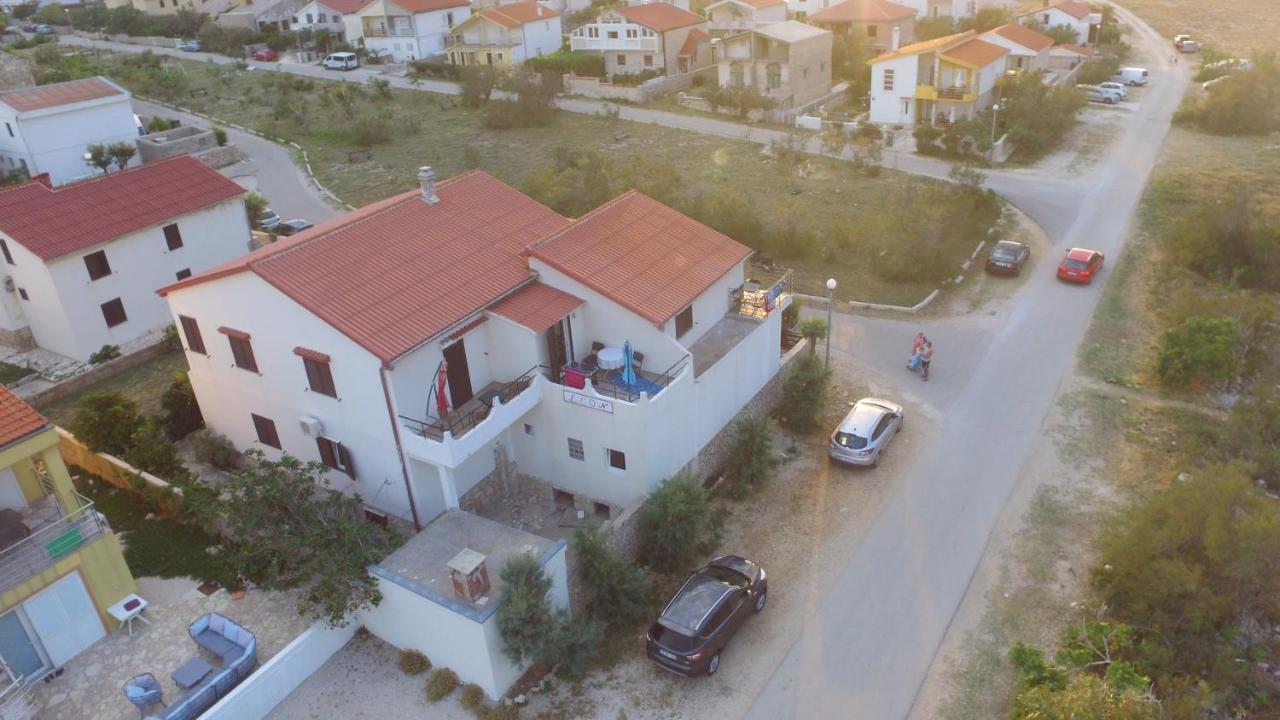 Apartments Leon Razanac Exterior photo