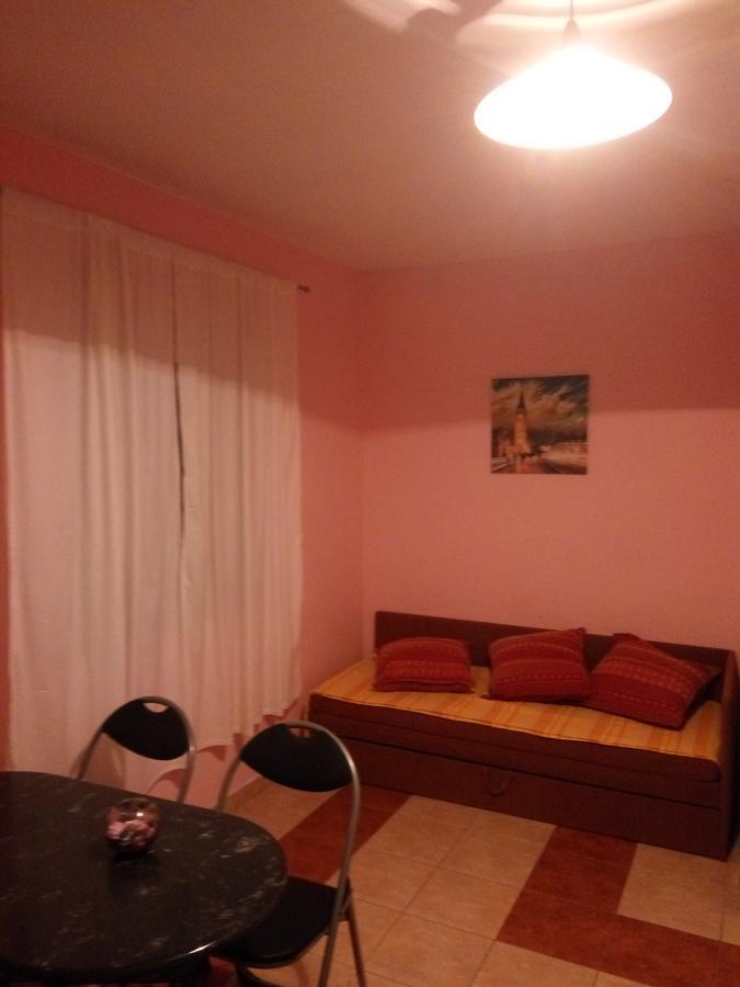Apartments Leon Razanac Exterior photo